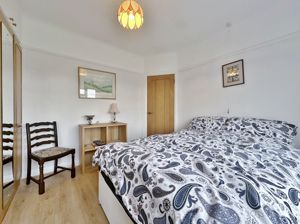 Photo 16- click for photo gallery